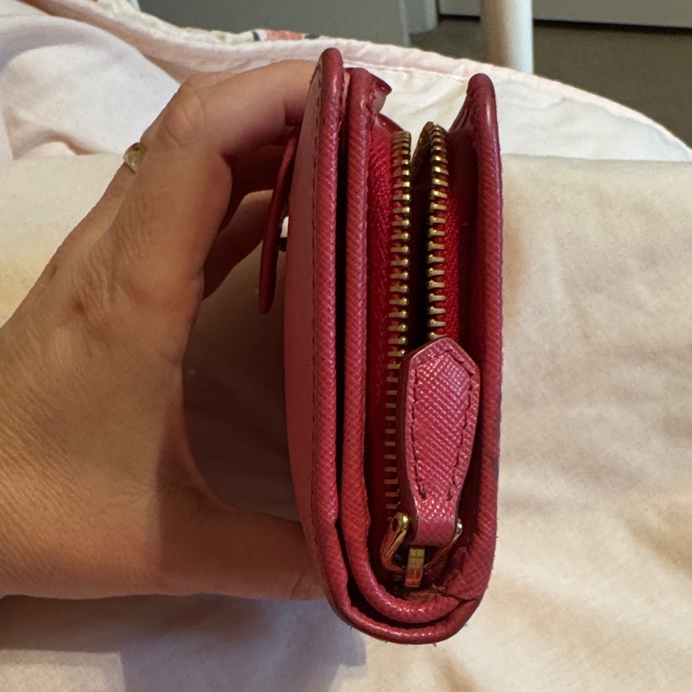 Pink Prada Saffiano Metal Oro Bi-fold - Picture 3 of 11